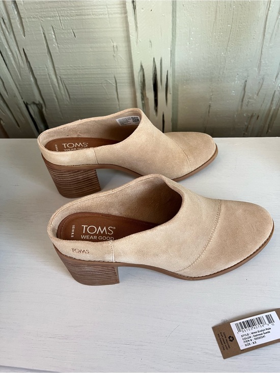 Toms Shoes - TOMS Beige Suede Evelyn Mule Slides